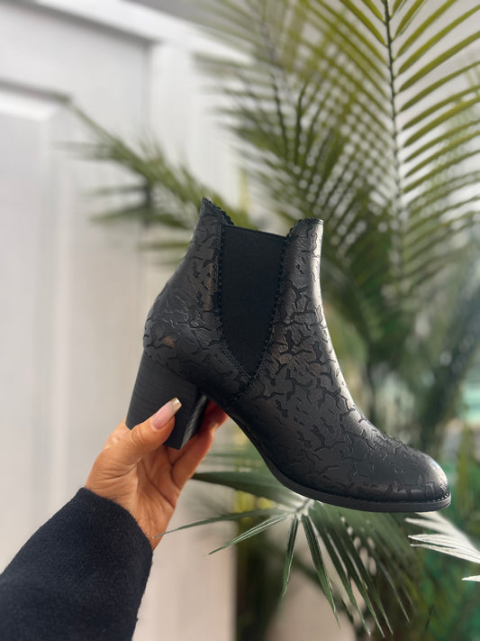 Sadore-DJ Black Jigsaw