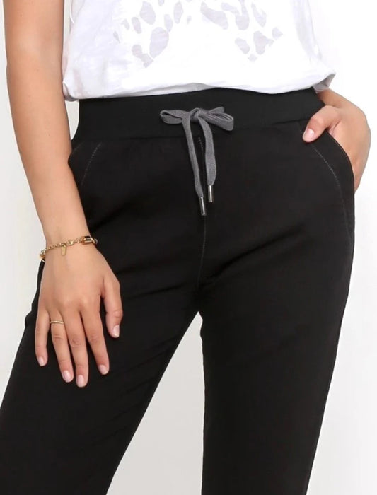 Riley Black Jogger