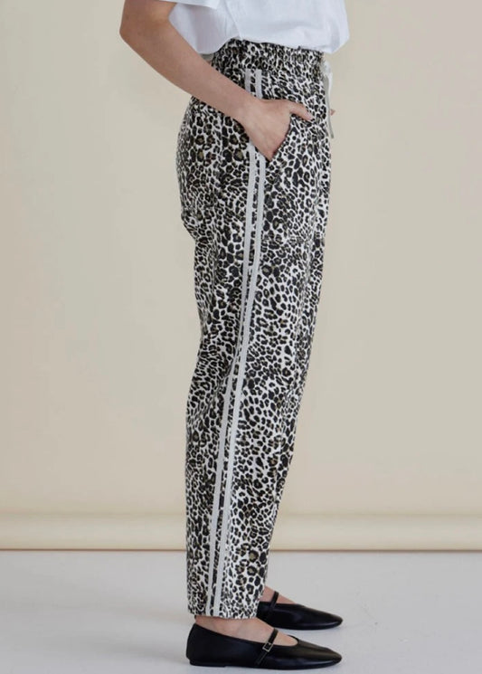 Quinn Leopard Jogger
