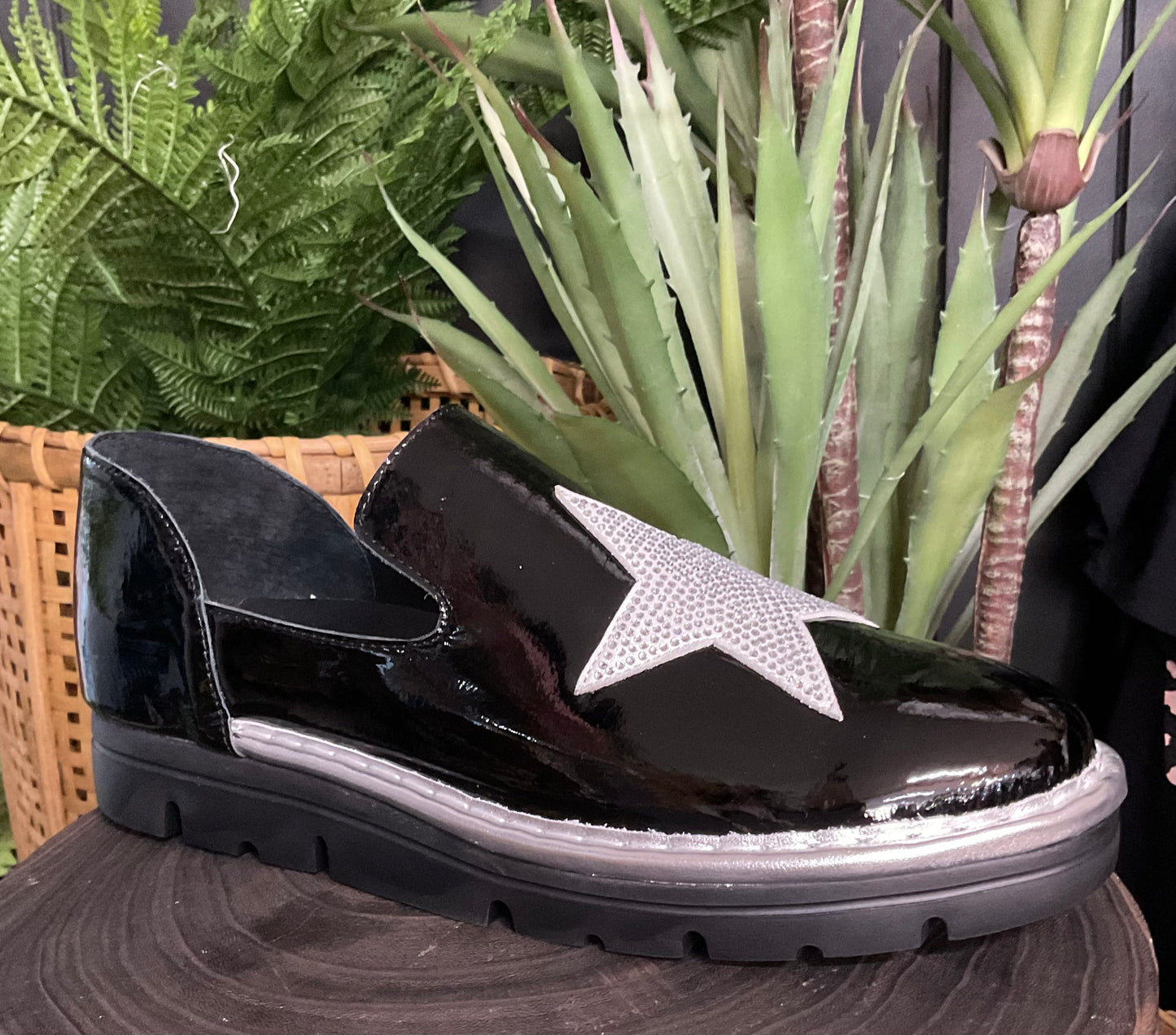 Elkies Black Silver Patent Jewels