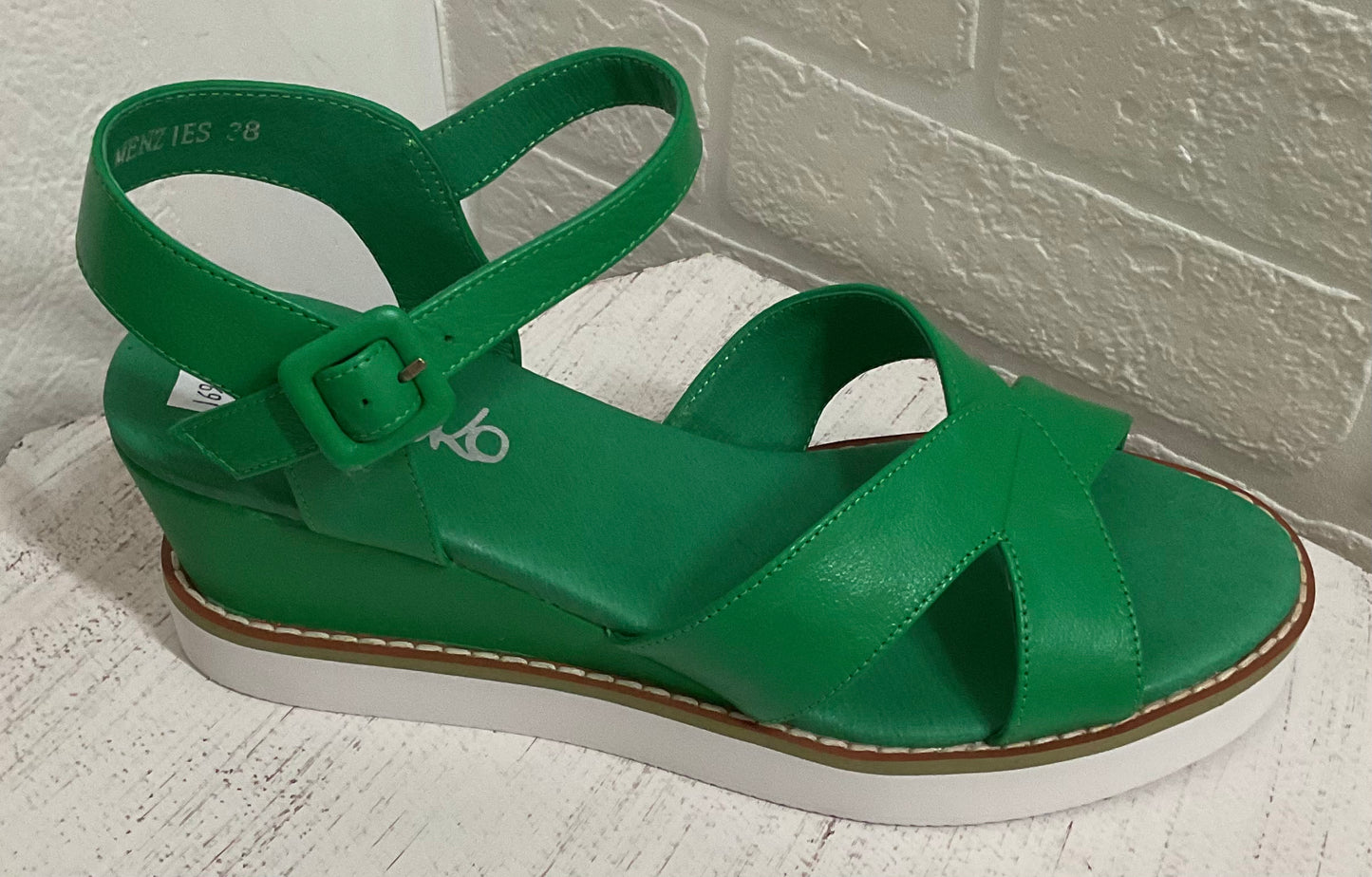 Menzies Wedge Emerald Green