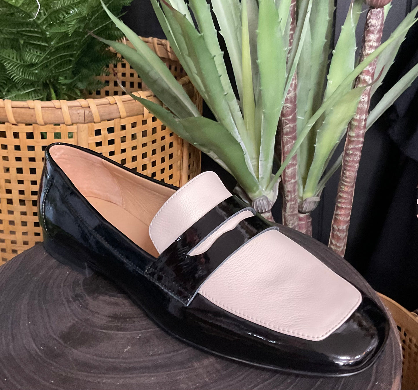 Pircy Black Vanilla Patent Leather