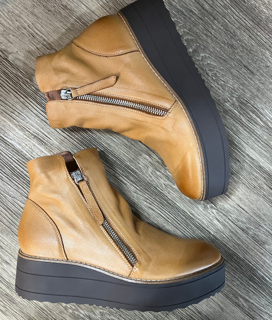 NENE-TO - Emelda's Shoes