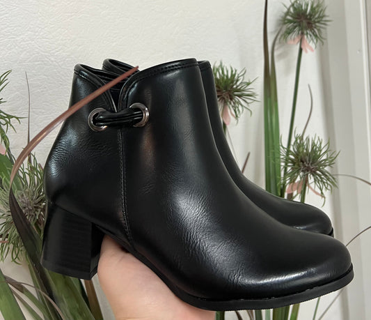 Kiwi - Emelda's Shoes