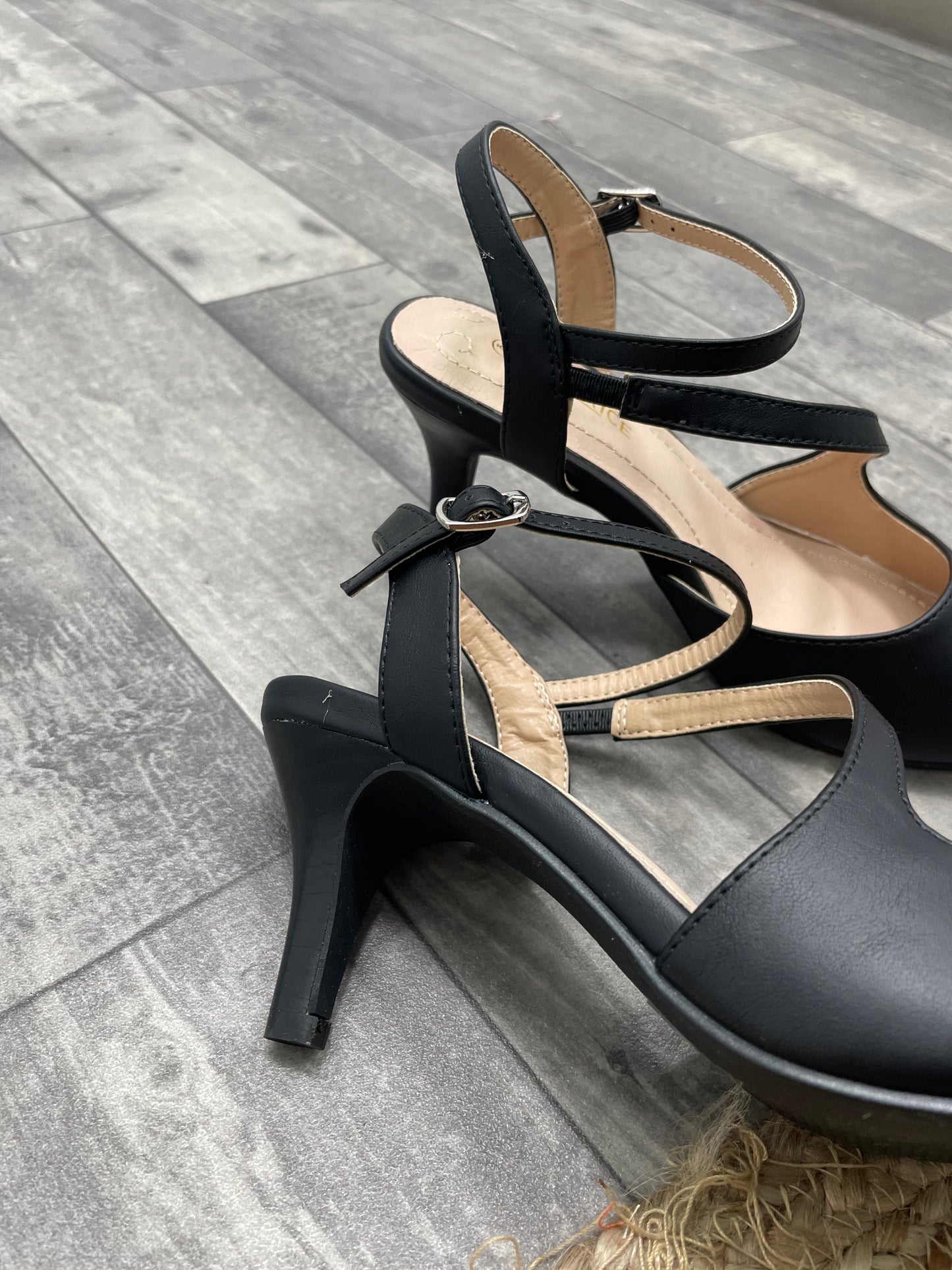 Naf Heel - Emelda's Shoes