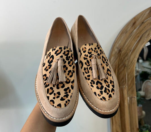 Reubin-DJ - Emelda's Shoes