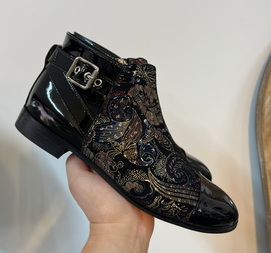 Jessie-DJ - Emelda's Shoes