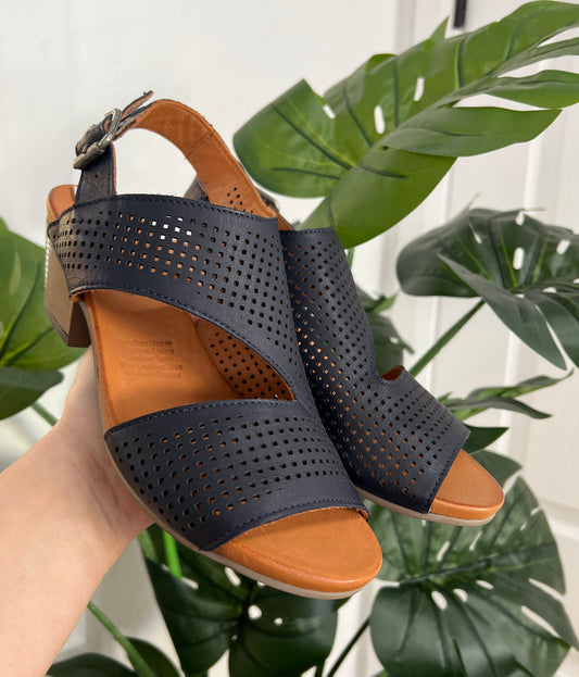 Romeo Heel - Emelda's Shoes