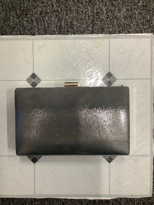 Gave clutch - Emelda's Shoes