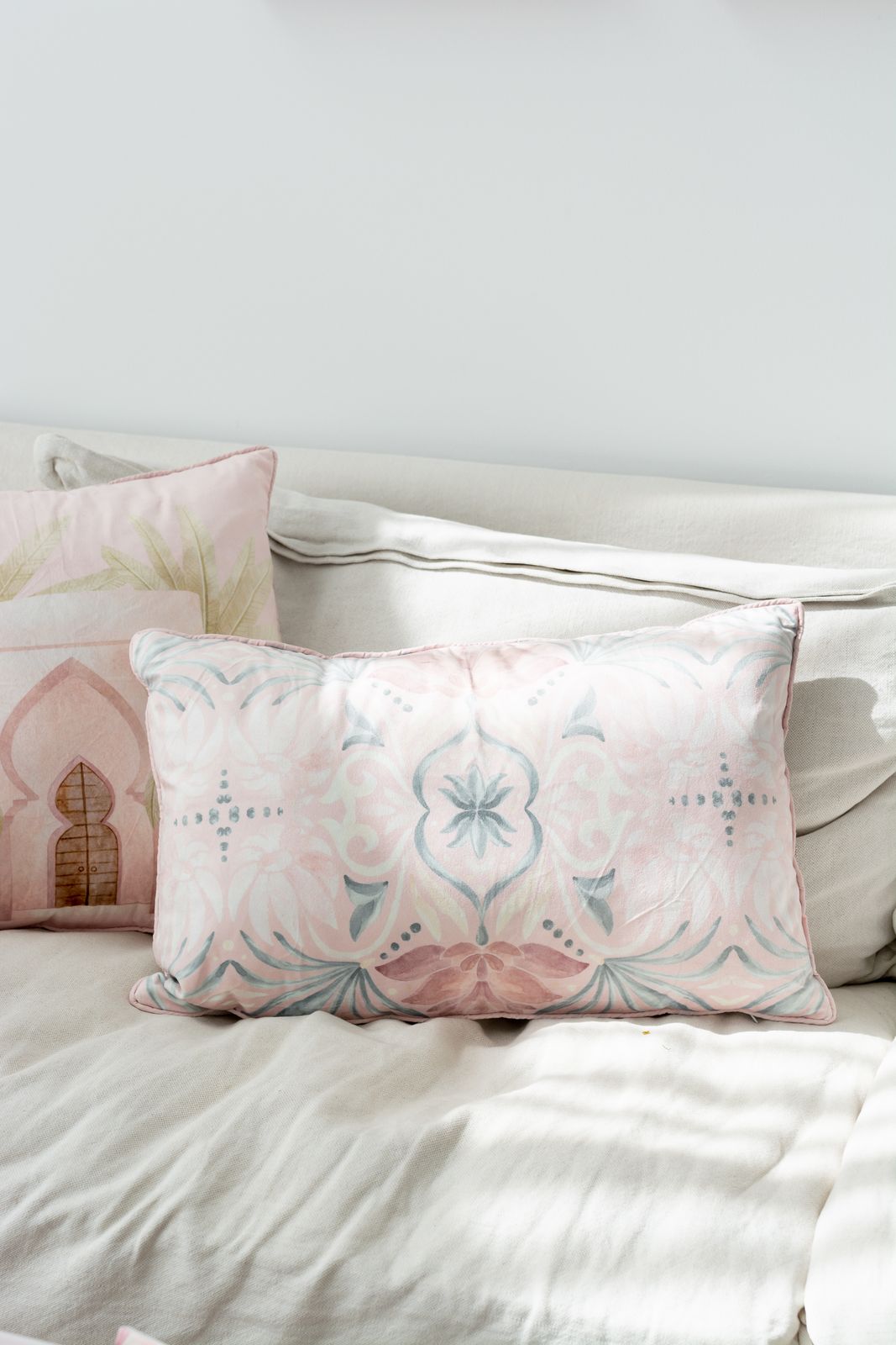 Modern Oasis Floral Cushion - Emelda's Shoes