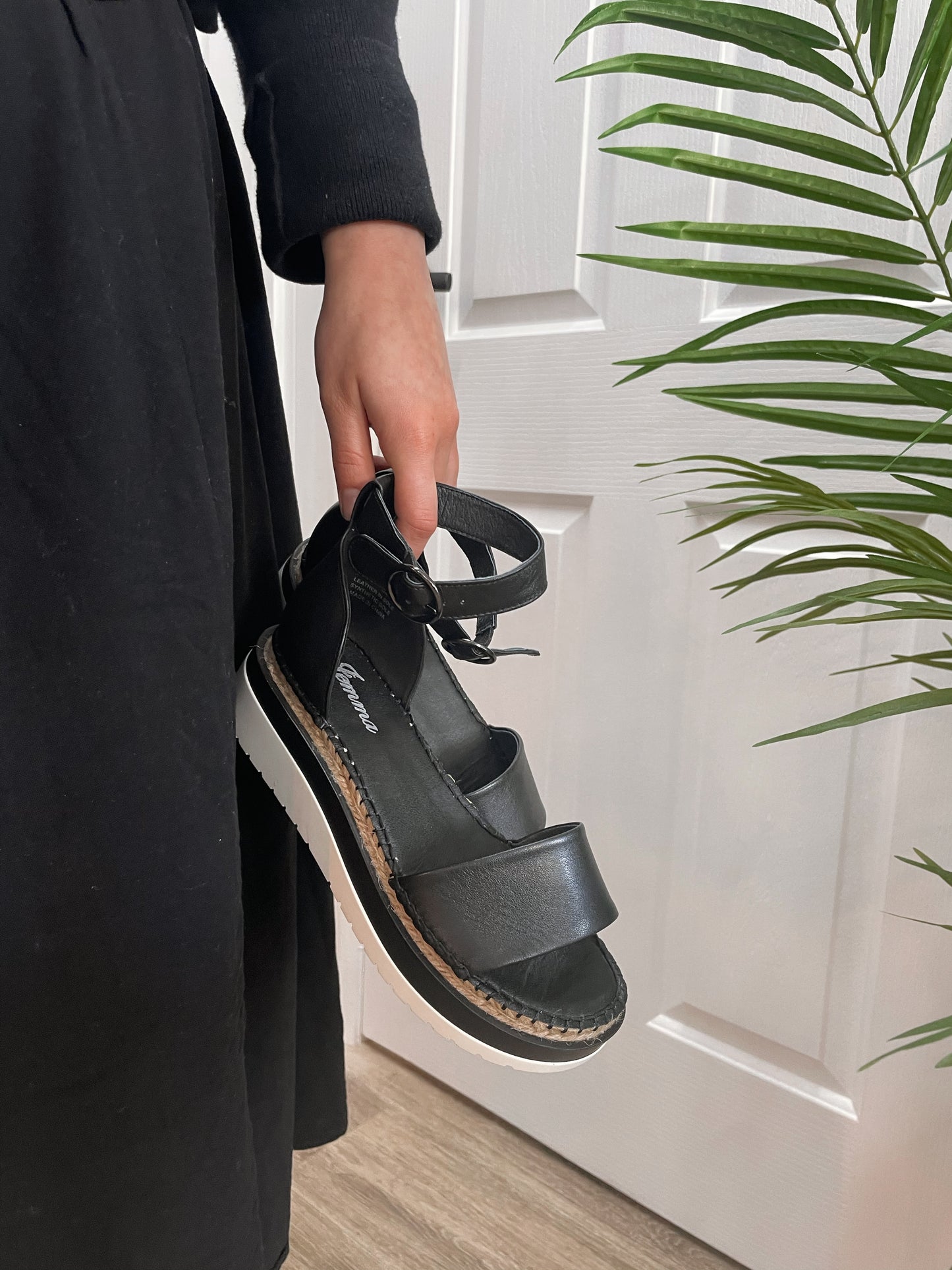 Brydie Platform Sandal - Emelda's Shoes