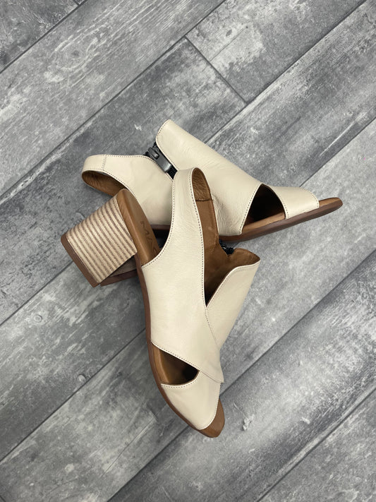 Lavinia Beige Heel - Emelda's Shoes