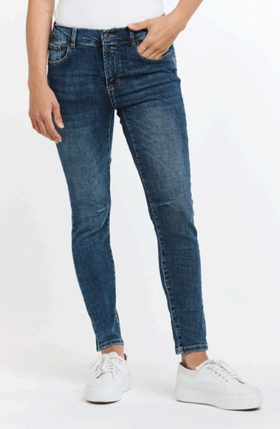 Emma Dark Wash
