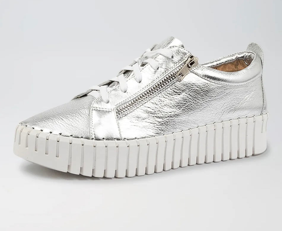 Bump Silver Leather - Emelda's Shoes