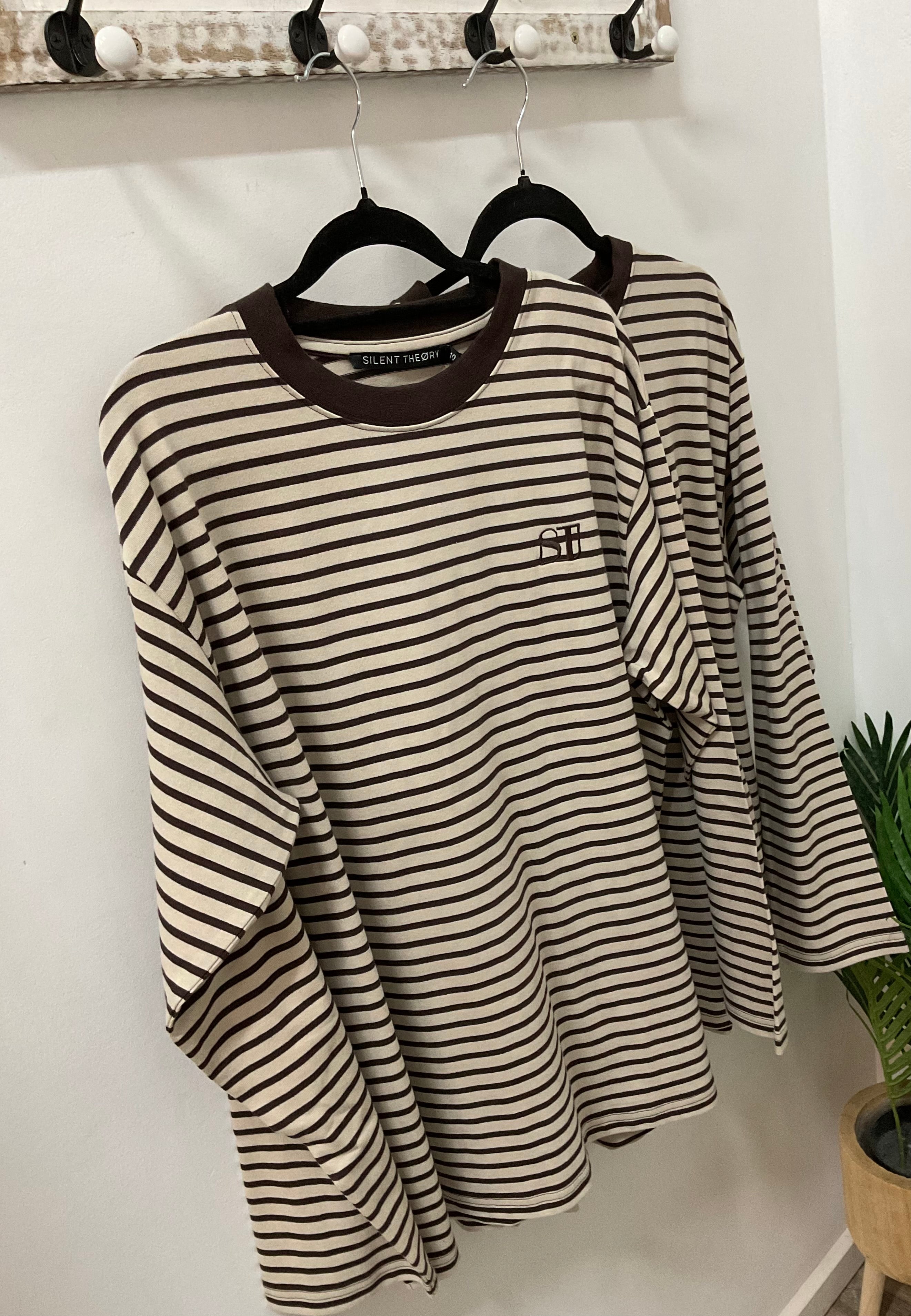 Silent Theory Foundations stripe L/s - Emelda's Shoes