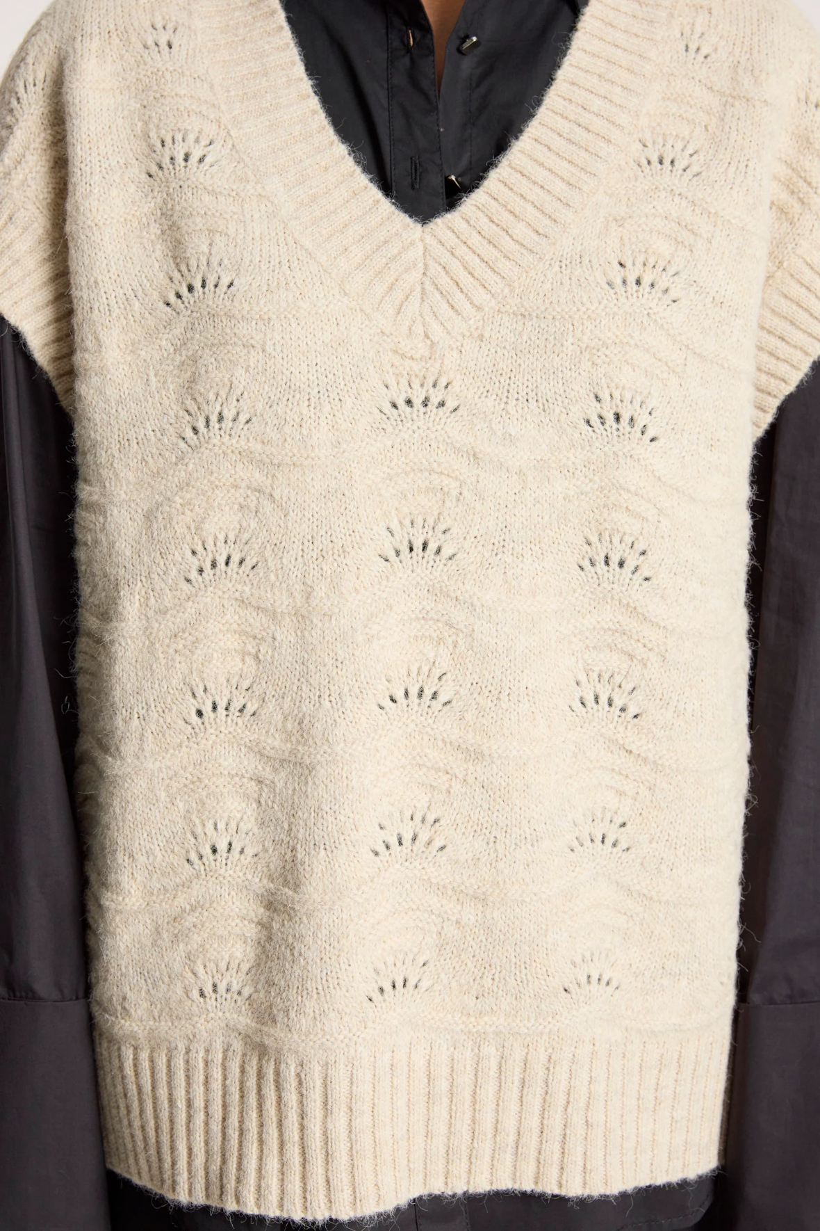 Orin Knit Vest Dune - Emelda's Shoes