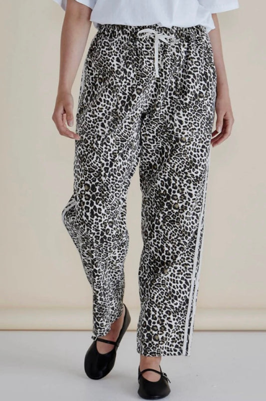 Quinn Leopard Jogger