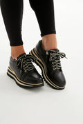 Hosting Black - Emelda's Shoes