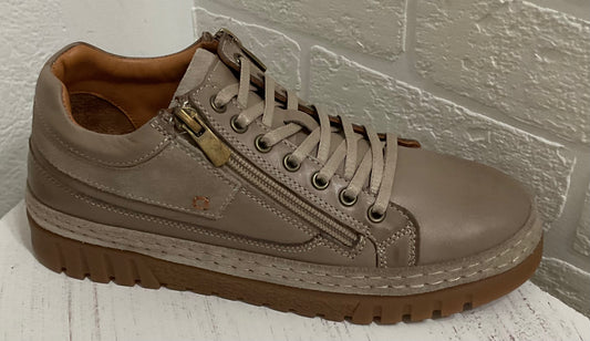 Wren Stone - Emelda's Shoes