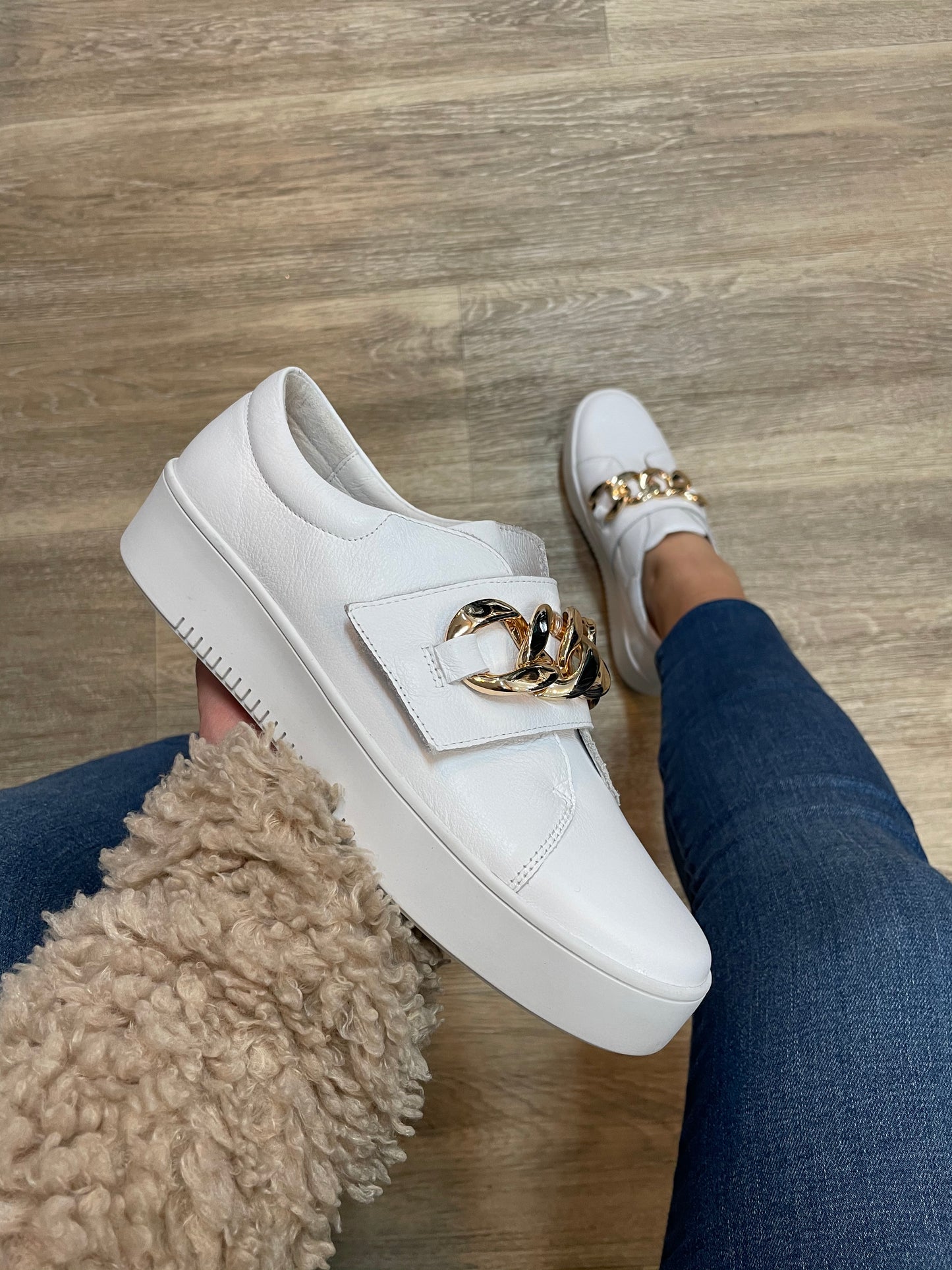 Layan Sneaker - Emelda's Shoes