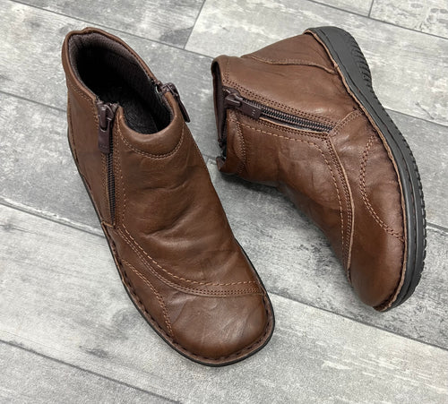 5250-27 - Emelda's Shoes