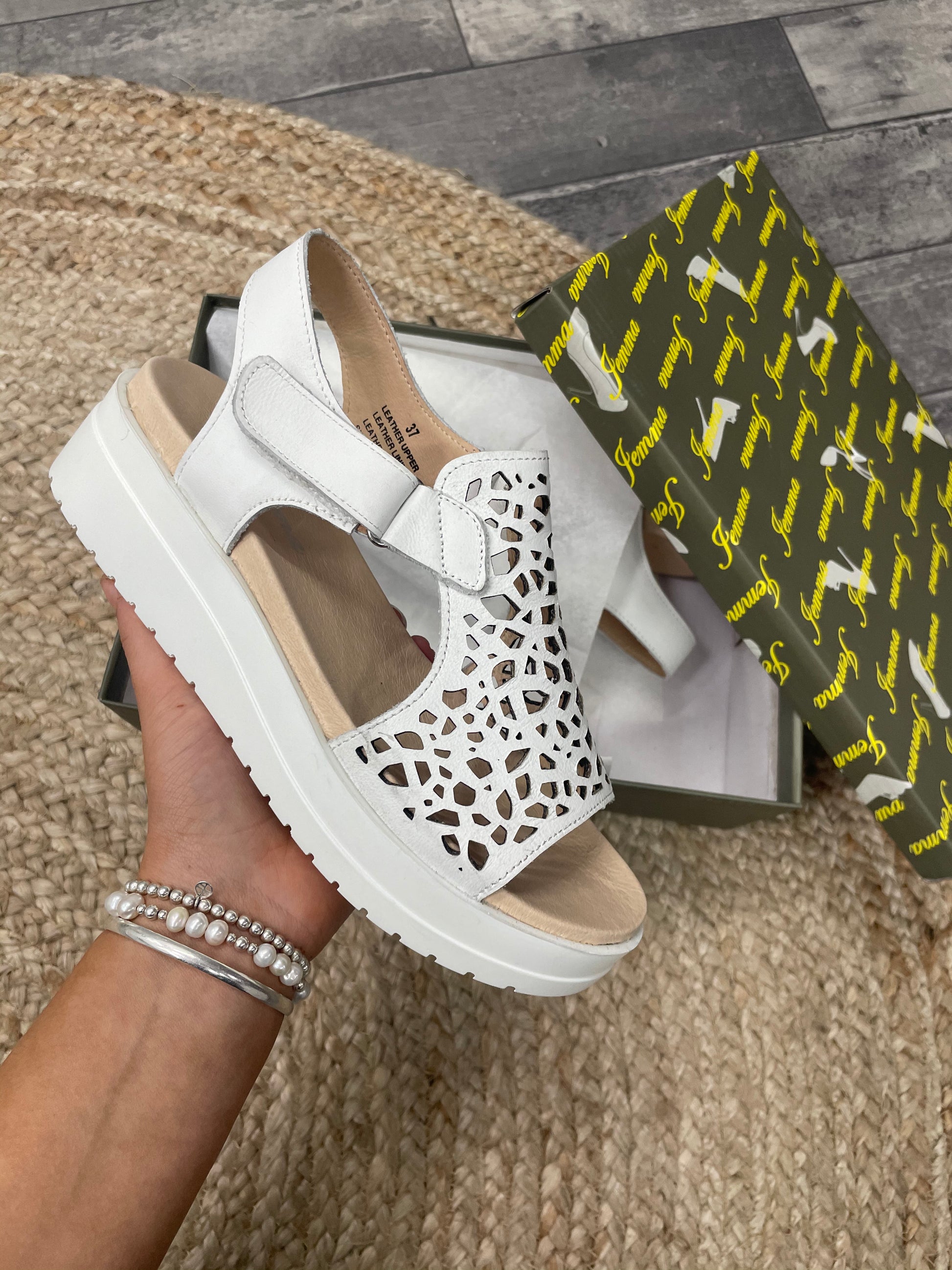 Bianca Platform Sandal - Emelda's Shoes